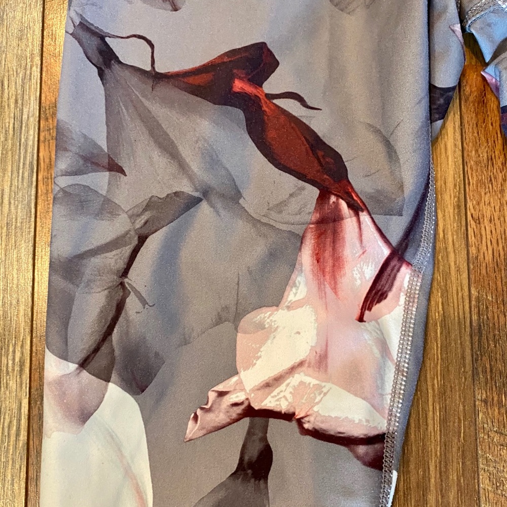 FABLETICS Gia Mirage Print Capri Leggings - Picture 5 of 11